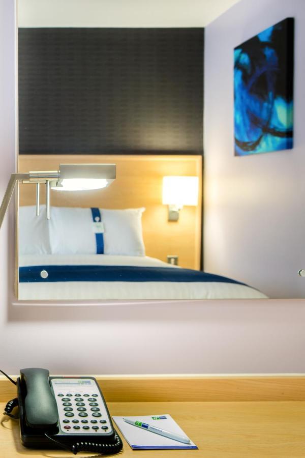 Hotel Express Manchester Airport By Ihg Ringway