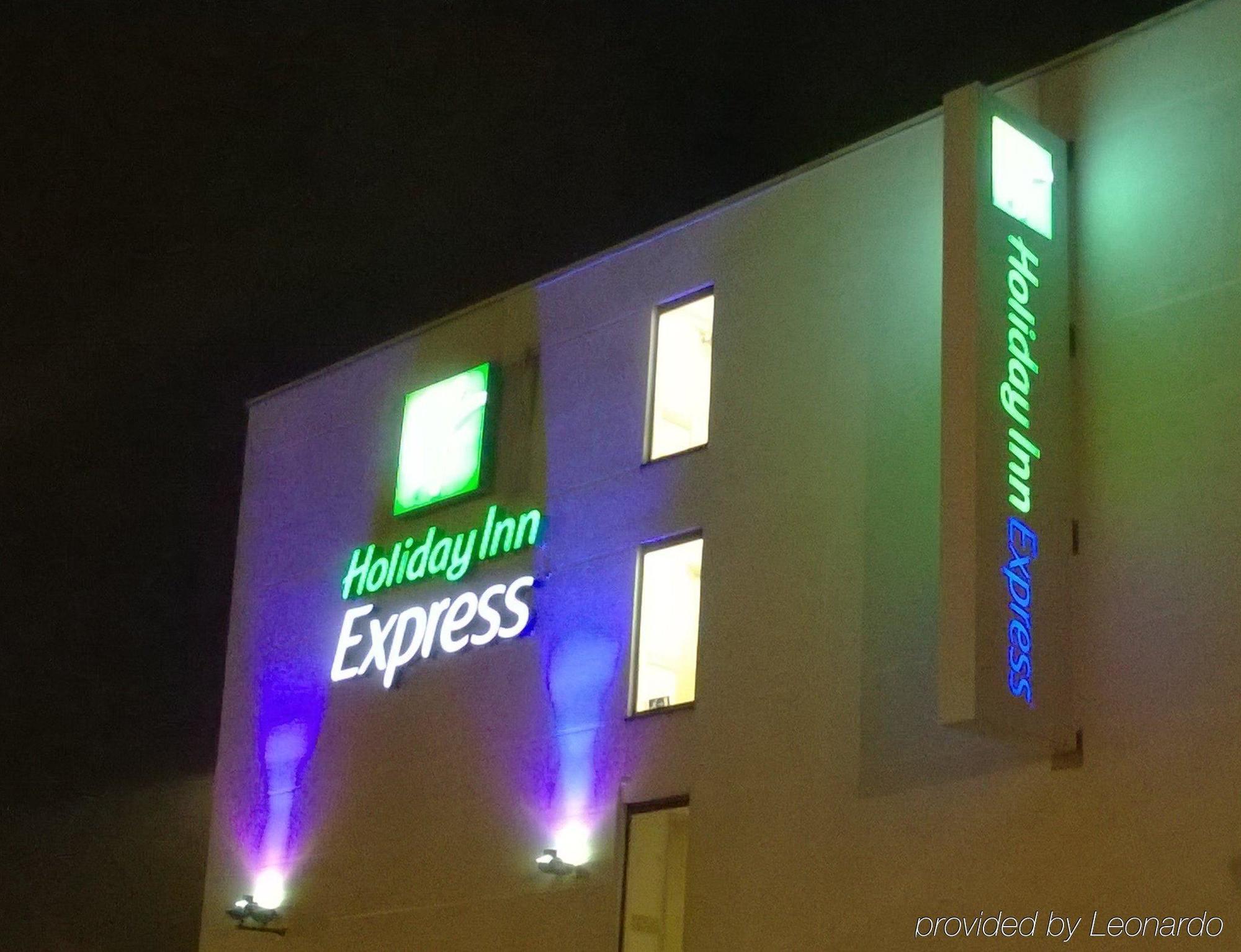 Express Manchester Airport By Ihg